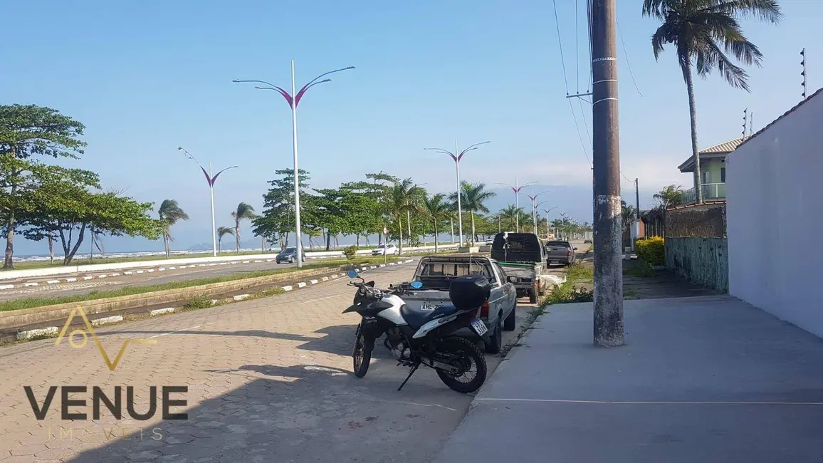 Foto 4 de Casa com 2 quartos à venda, 500m2 em Praia das Palmeiras, Caraguatatuba - SP