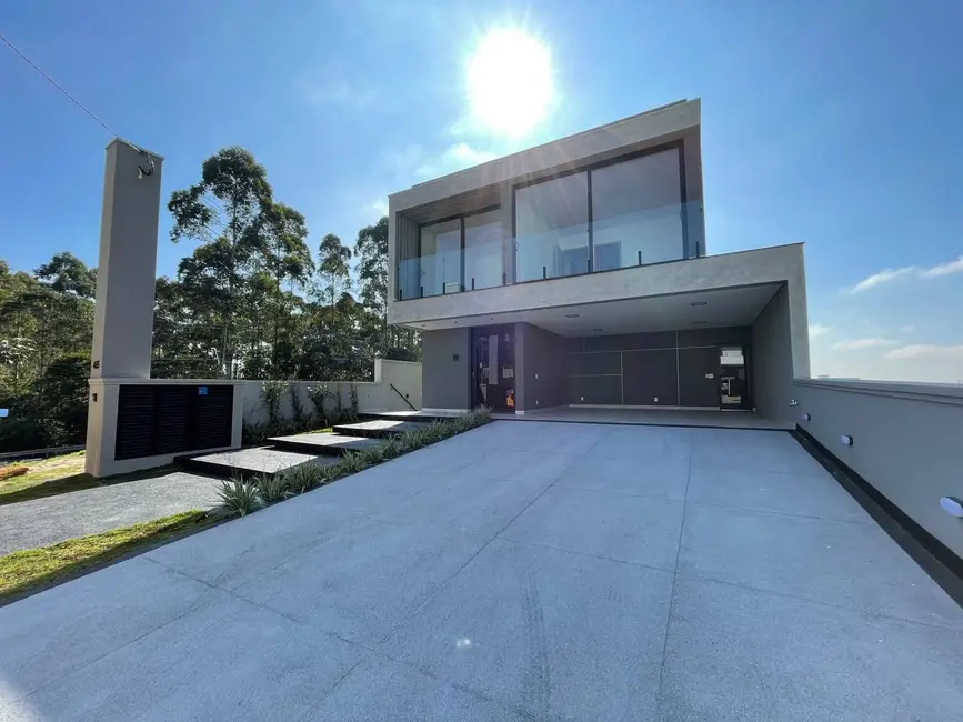 Casa de Condomínio com 3 quartos à venda, 346m2 em Residencial Real Park, Aruja - SP - imagem 4 Foto 4 de Casa de Condomínio com 3 quartos à venda, 346m2 em Residencial Real Park, Aruja - SP