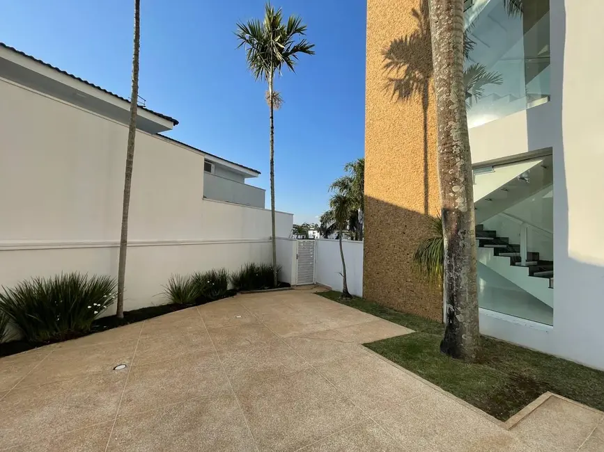 Foto 9 de Casa de Condomínio com 4 quartos à venda, 600m2 em Perová, Aruja - SP