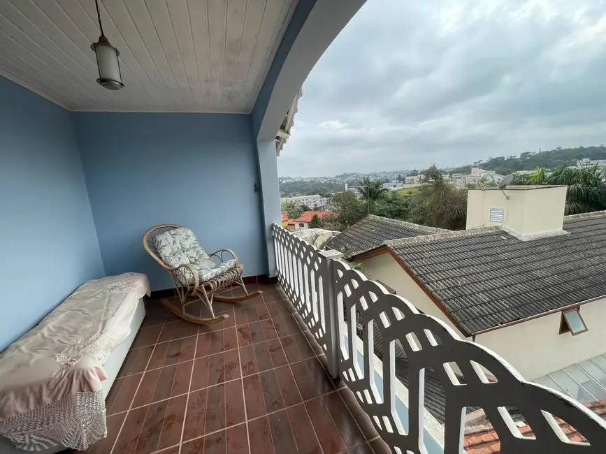 Foto 7 de Casa de Condomínio com 3 quartos à venda e para alugar, 300m2 em Caputera, Aruja - SP