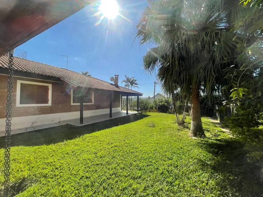 Foto 6 de Casa de Condomínio com 3 quartos à venda, 1100m2 em Caputera, Aruja - SP