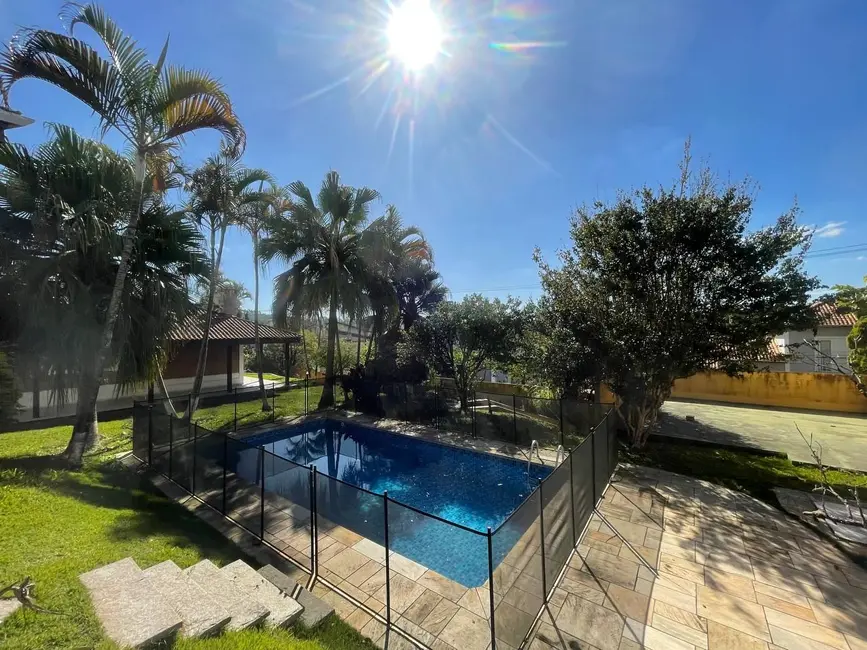 Foto 5 de Casa de Condomínio com 3 quartos à venda, 1100m2 em Caputera, Aruja - SP