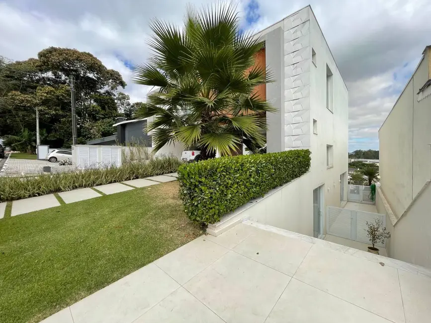 Foto 3 de Casa de Condomínio com 3 quartos à venda, 375m2 em Caputera, Aruja - SP