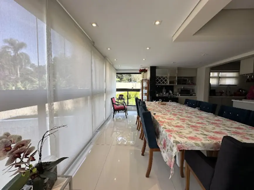 Foto 1 de Apartamento com 3 quartos à venda e para alugar, 193m2 em Aruja - SP