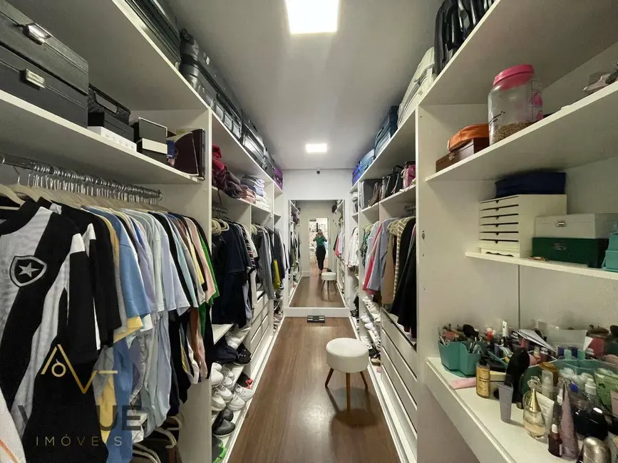 Foto 4 de Casa de Condomínio com 4 quartos à venda, 300m2 em Perová, Aruja - SP