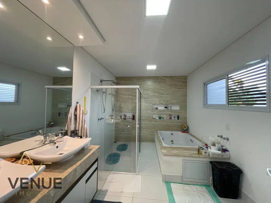 Foto 8 de Casa de Condomínio com 4 quartos à venda, 300m2 em Perová, Aruja - SP