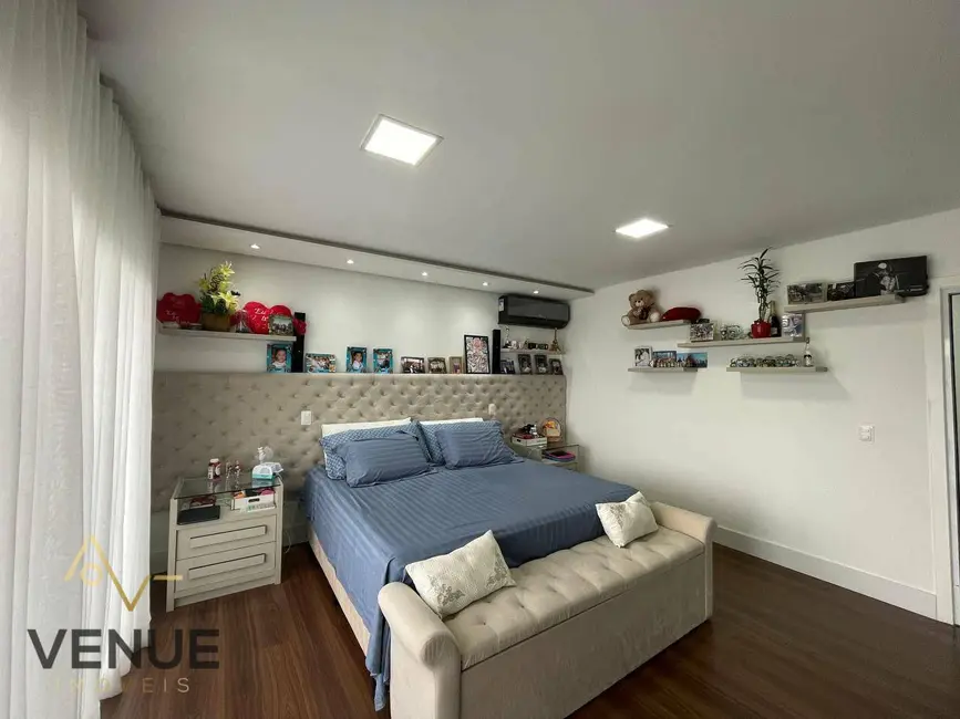 Foto 9 de Casa de Condomínio com 4 quartos à venda, 300m2 em Perová, Aruja - SP