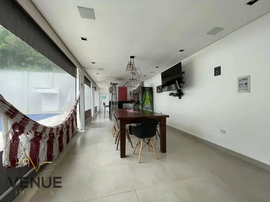 Foto 5 de Casa de Condomínio com 4 quartos à venda e para alugar, 1010m2 em Caputera, Aruja - SP