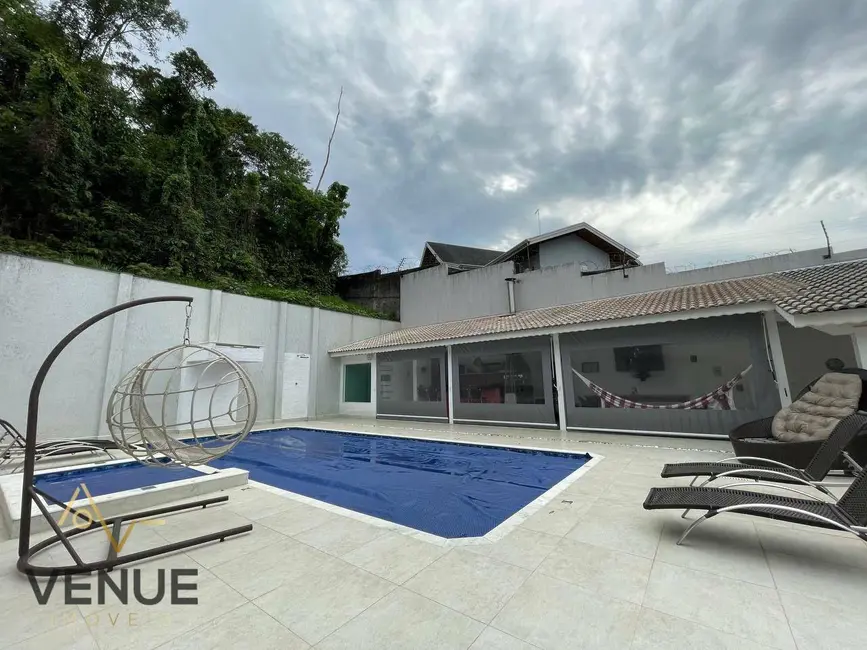 Foto 4 de Casa de Condomínio com 4 quartos à venda e para alugar, 1010m2 em Caputera, Aruja - SP