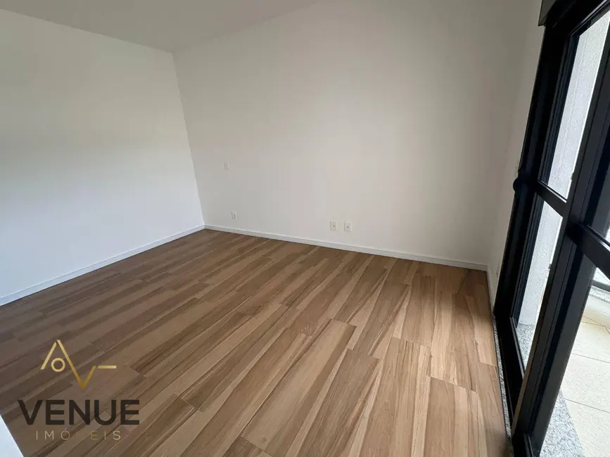 Apartamento com 3 quartos à venda, 193m2 em Aruja - SP - imagem 8 Foto 8 de Apartamento com 3 quartos à venda, 193m2 em Aruja - SP