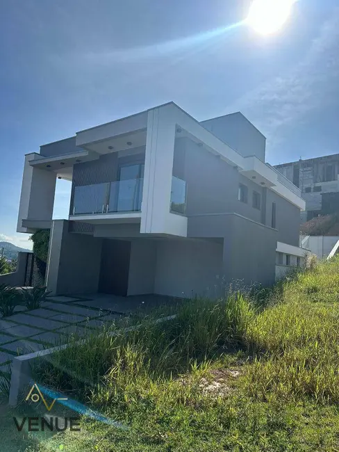 Foto 3 de Casa de Condomínio com 3 quartos à venda, 324m2 em Cézar de Souza, Mogi Das Cruzes - SP