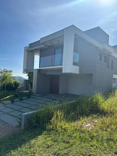 Foto 2 de Casa de Condomínio com 3 quartos à venda, 324m2 em Cézar de Souza, Mogi Das Cruzes - SP