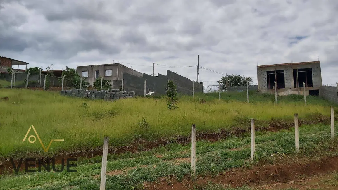 Foto 3 de Terreno / Lote à venda, 500m2 em Igarata - SP