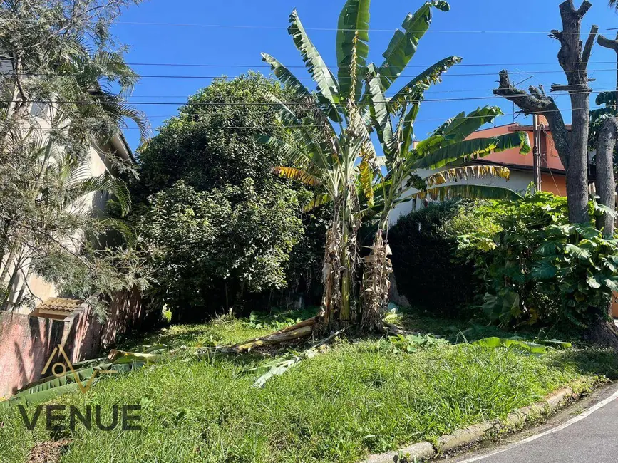Foto 1 de Terreno / Lote à venda, 300m2 em Perová, Aruja - SP
