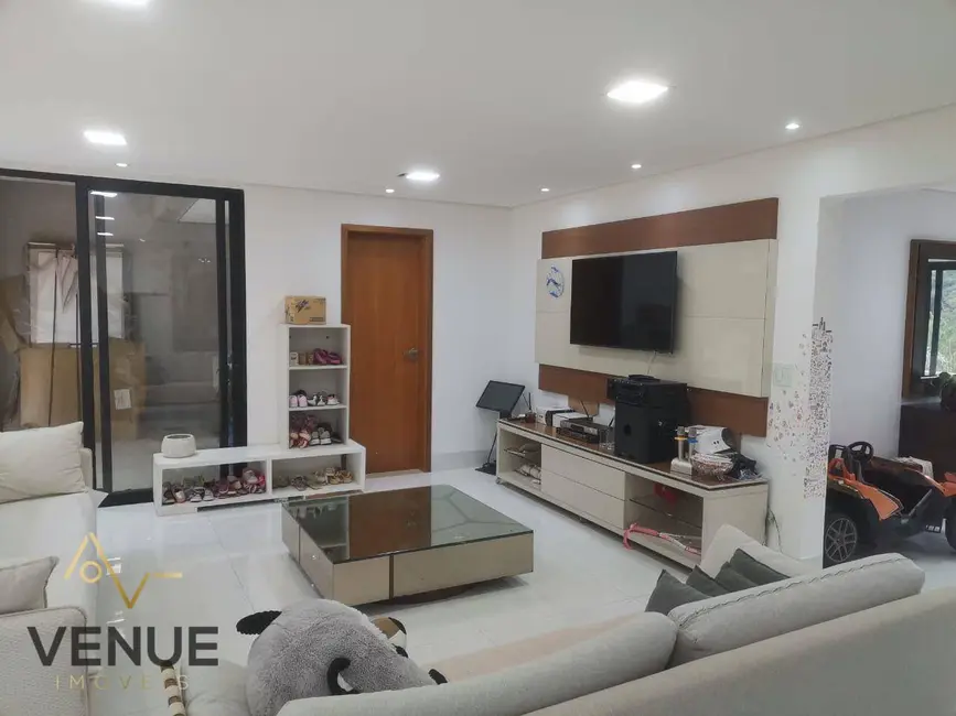 Foto 8 de Chácara com 5 quartos à venda, 340m2 em Canjicas, Aruja - SP