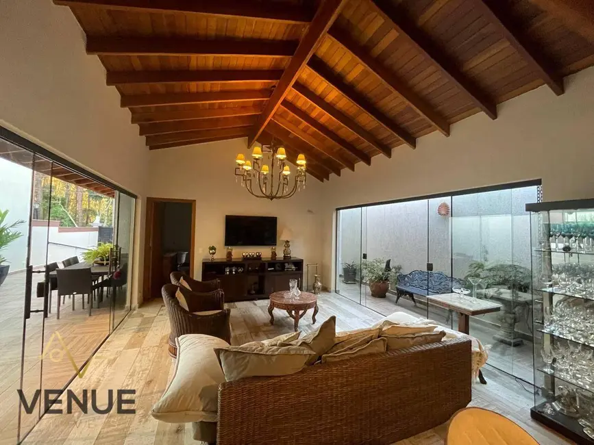 Foto 4 de Casa de Condomínio com 5 quartos à venda, 300m2 em Caputera, Aruja - SP