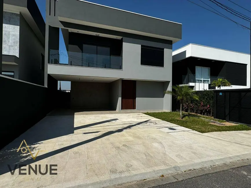 Foto 1 de Casa de Condomínio com 4 quartos à venda, 300m2 em Residencial Real Park, Aruja - SP