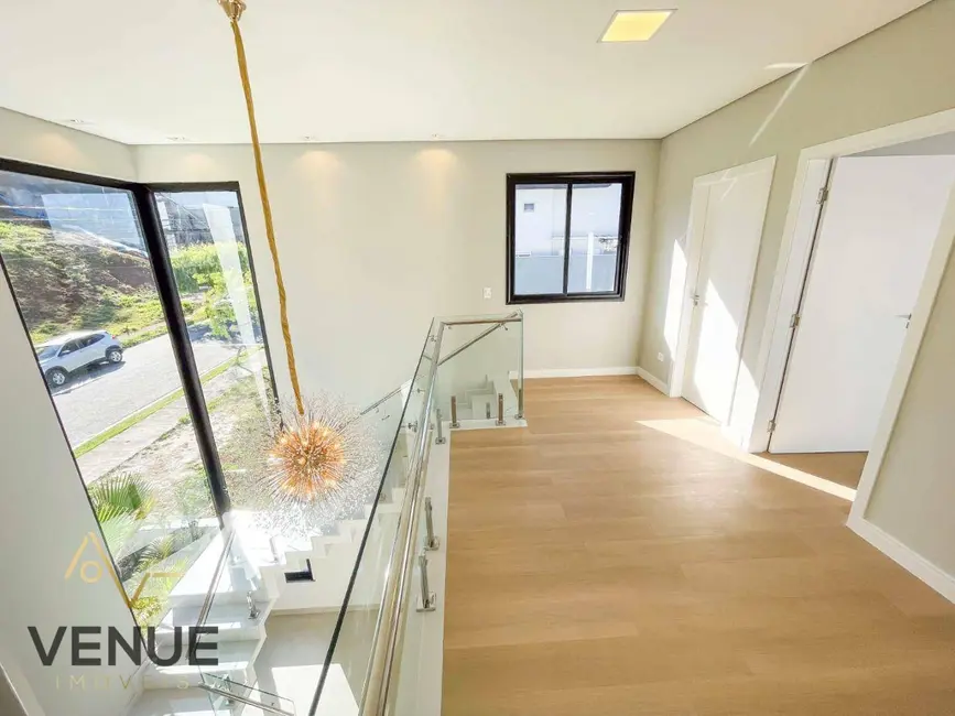 Foto 4 de Casa de Condomínio com 3 quartos à venda, 200m2 em Fazenda Rodeio, Mogi Das Cruzes - SP