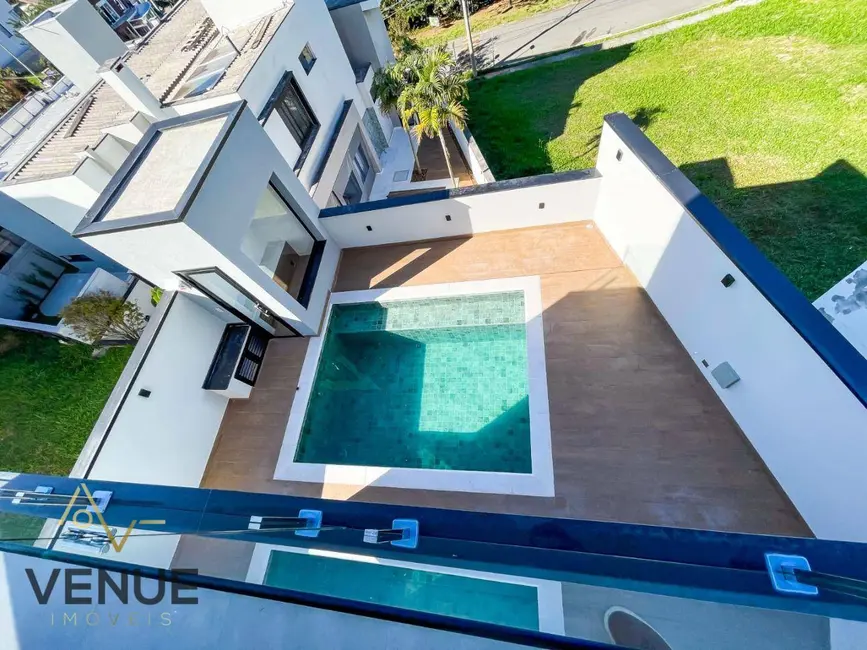 Foto 2 de Casa de Condomínio com 3 quartos à venda, 200m2 em Fazenda Rodeio, Mogi Das Cruzes - SP