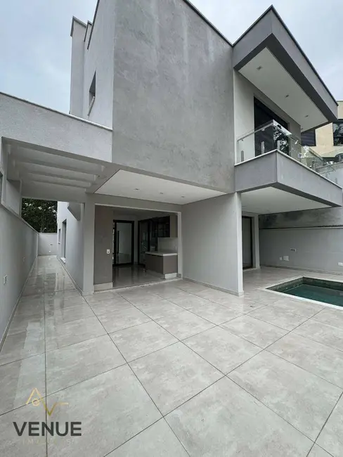 Foto 4 de Casa de Condomínio com 4 quartos à venda, 306m2 em Residencial Real Park, Aruja - SP