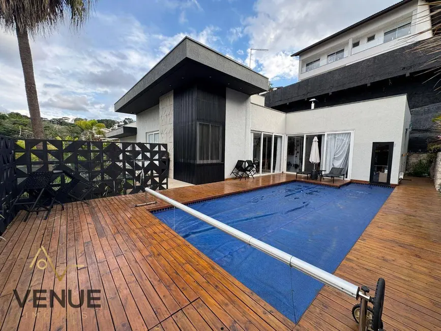 Foto 1 de Casa de Condomínio com 3 quartos à venda e para alugar, 750m2 em Caputera, Aruja - SP