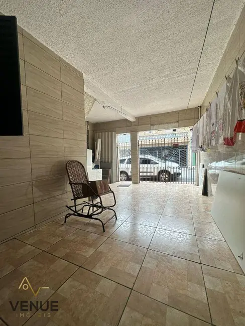 Sobrado com 3 quartos à venda, 159m2 em Conjunto Habitacional Águia de Haia, São Paulo - SP - imagem 1 Foto 1 de Sobrado com 3 quartos à venda, 159m2 em Conjunto Habitacional Águia de Haia, São Paulo - SP