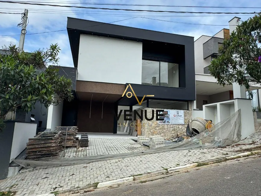 Foto 3 de Casa de Condomínio com 3 quartos à venda, 270m2 em Cézar de Souza, Mogi Das Cruzes - SP