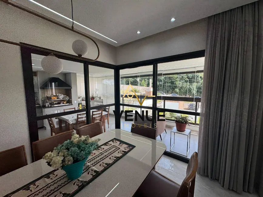 Foto 7 de Apartamento com 3 quartos à venda e para alugar, 193m2 em Aruja - SP