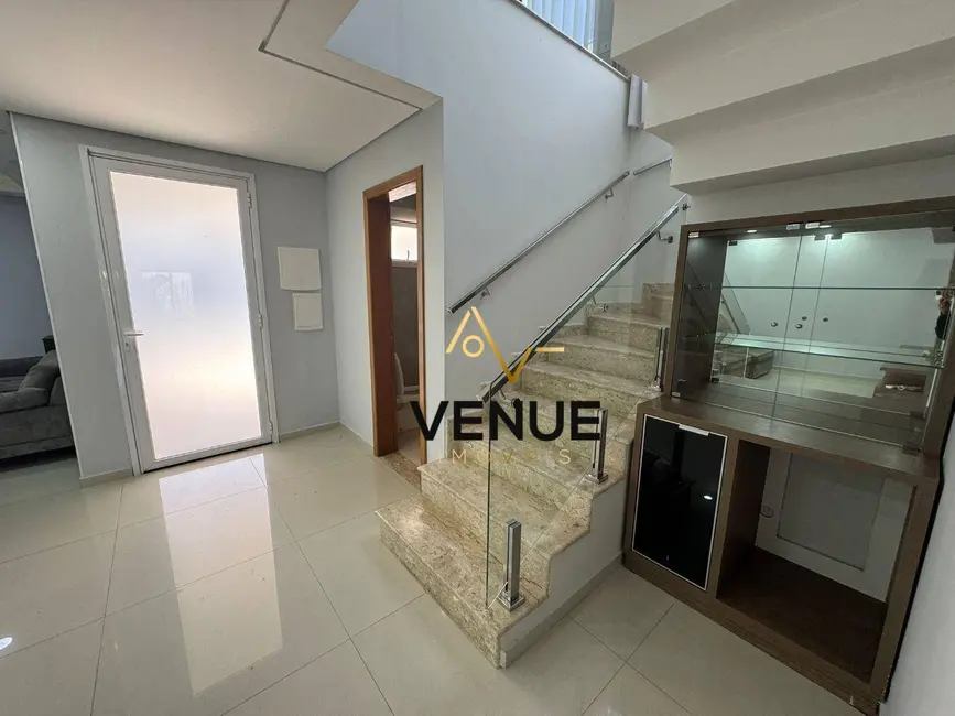 Foto 9 de Casa de Condomínio com 4 quartos à venda e para alugar, 240m2 em Residencial Real Park, Aruja - SP