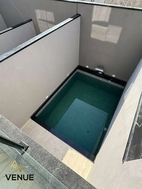 Sobrado com 3 quartos à venda, 236m2 em Vila Laís, São Paulo - SP - imagem 2 Foto 2 de Sobrado com 3 quartos à venda, 236m2 em Vila Laís, São Paulo - SP