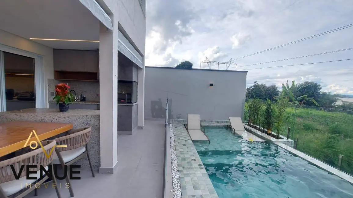 Foto 2 de Casa de Condomínio com 4 quartos à venda, 360m2 em Aruã, Mogi Das Cruzes - SP