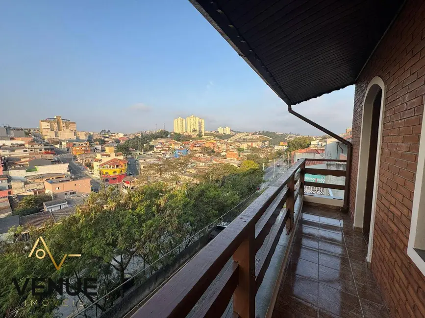 Foto 4 de Sobrado com 3 quartos à venda, 210m2 em Vila Correia, Maua - SP