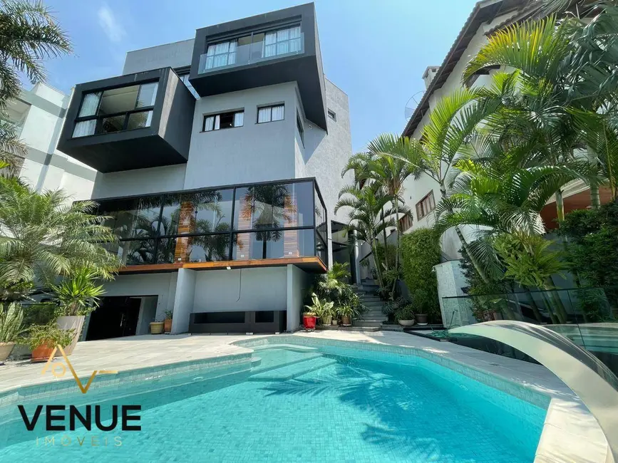 Foto 4 de Casa de Condomínio com 3 quartos à venda, 400m2 em Perová, Aruja - SP