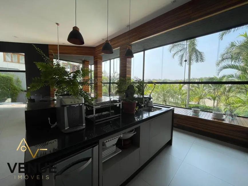 Foto 6 de Casa de Condomínio com 3 quartos à venda, 400m2 em Perová, Aruja - SP