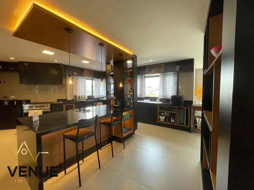 Foto 7 de Casa de Condomínio com 3 quartos à venda, 400m2 em Perová, Aruja - SP