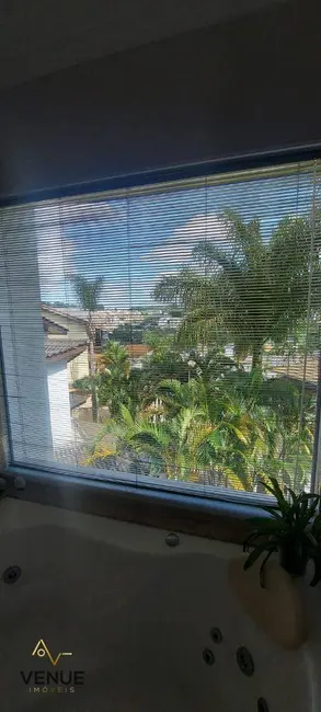 Foto 4 de Casa de Condomínio com 3 quartos à venda, 350m2 em Aruja - SP
