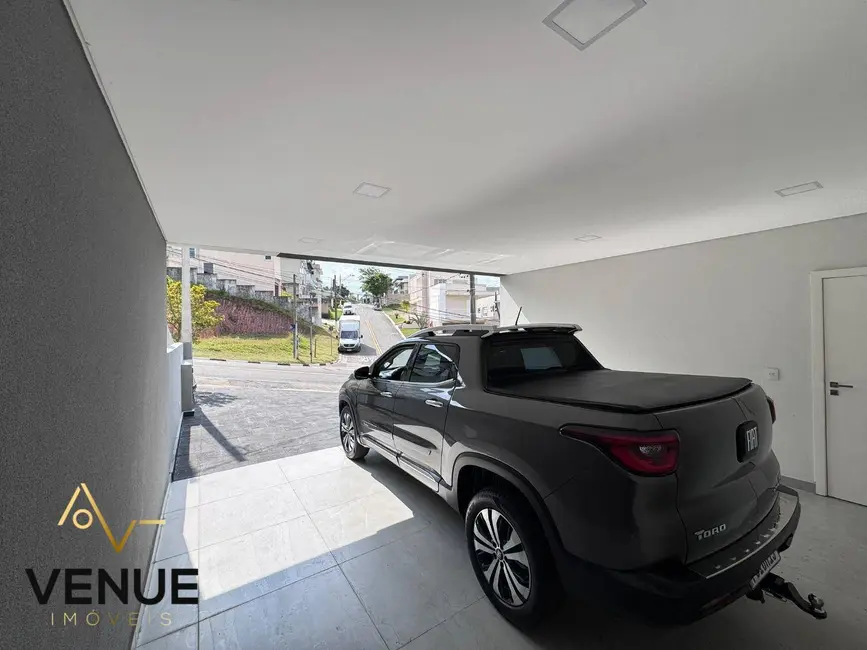 Foto 5 de Casa de Condomínio com 4 quartos à venda, 300m2 em Residencial Real Park, Aruja - SP