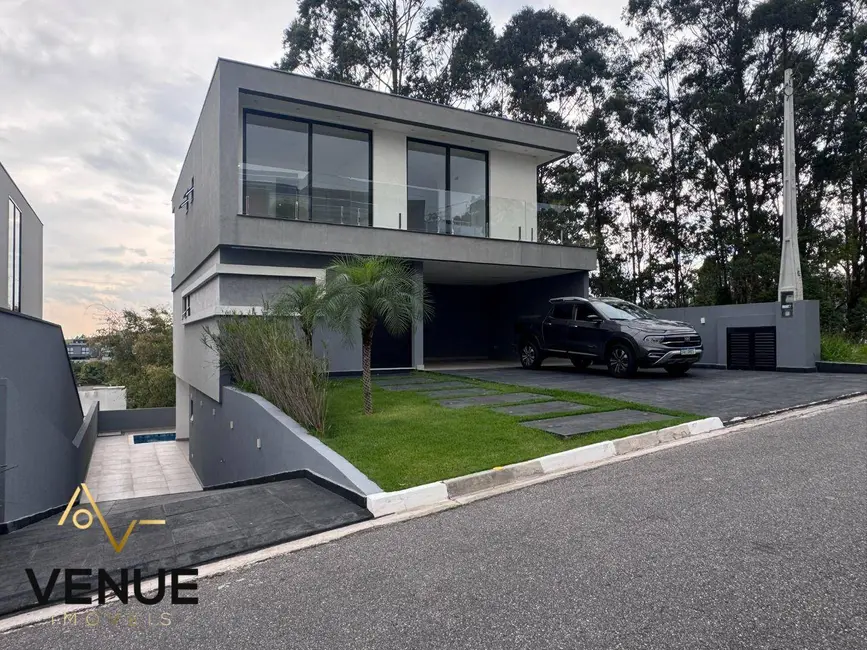 Foto 2 de Casa de Condomínio com 4 quartos à venda, 300m2 em Residencial Real Park, Aruja - SP