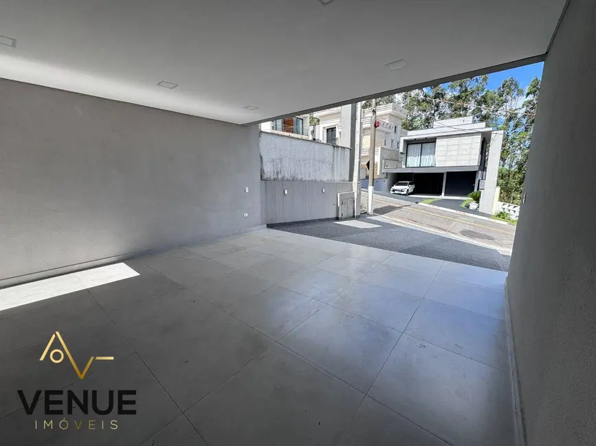 Foto 5 de Casa de Condomínio com 4 quartos à venda, 300m2 em Parque Maringá, Aruja - SP