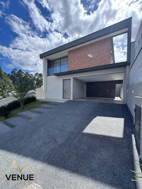 Foto 8 de Casa de Condomínio com 4 quartos à venda, 300m2 em Parque Maringá, Aruja - SP