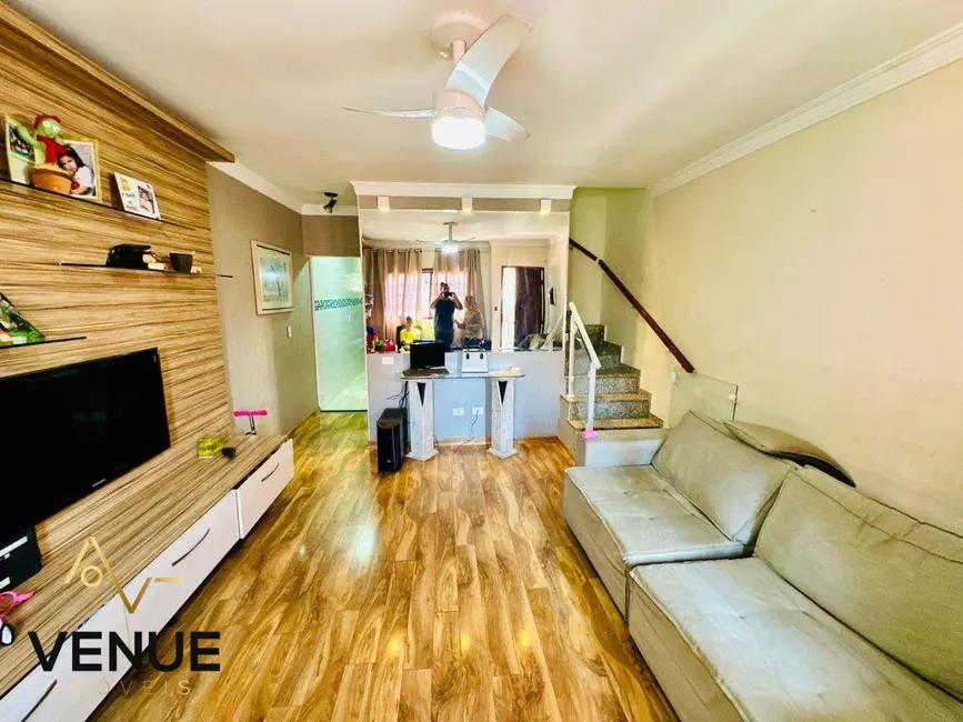 Sobrado com 3 quartos à venda, 119m2 em Vila Santa Teresa (Zona Leste), São Paulo - SP - imagem 4 Foto 4 de Sobrado com 3 quartos à venda, 119m2 em Vila Santa Teresa (Zona Leste), São Paulo - SP