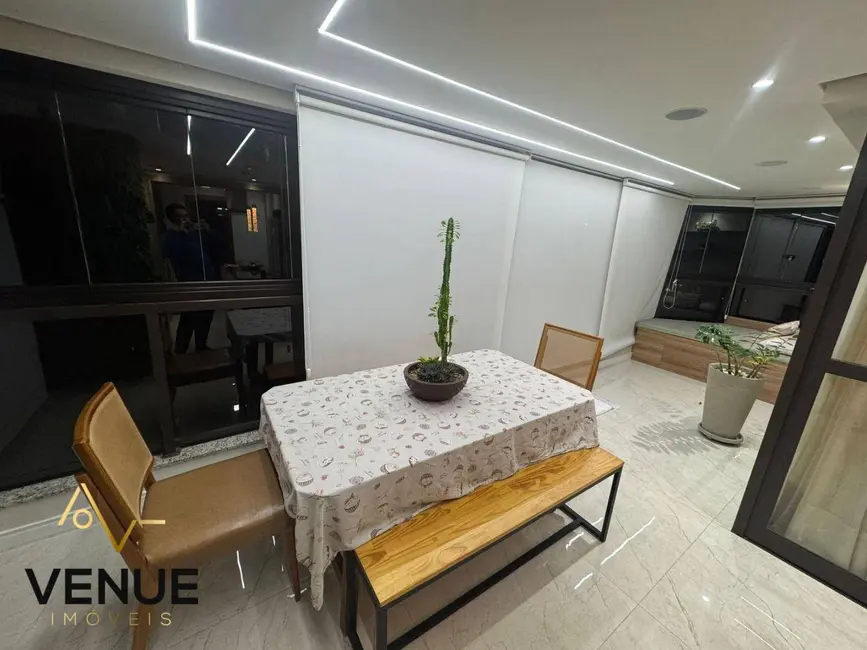 Foto 4 de Apartamento com 3 quartos à venda e para alugar, 193m2 em Aruja - SP