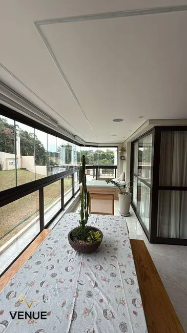 Foto 2 de Apartamento com 3 quartos à venda e para alugar, 193m2 em Aruja - SP