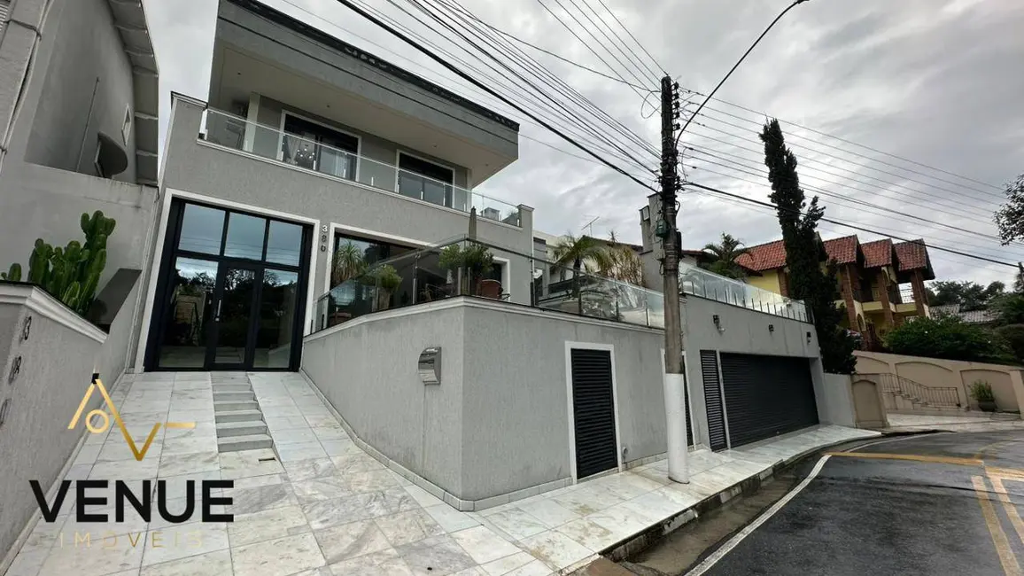 Foto 2 de Casa de Condomínio com 4 quartos à venda, 700m2 em Arujázinho IV, Aruja - SP