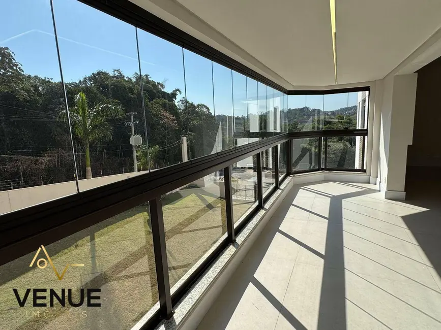 Apartamento com 3 quartos à venda e para alugar, 193m2 em Aruja - SP - imagem 3 Foto 3 de Apartamento com 3 quartos à venda e para alugar, 193m2 em Aruja - SP