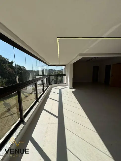 Apartamento com 3 quartos à venda e para alugar, 193m2 em Aruja - SP - imagem 9 Foto 9 de Apartamento com 3 quartos à venda e para alugar, 193m2 em Aruja - SP