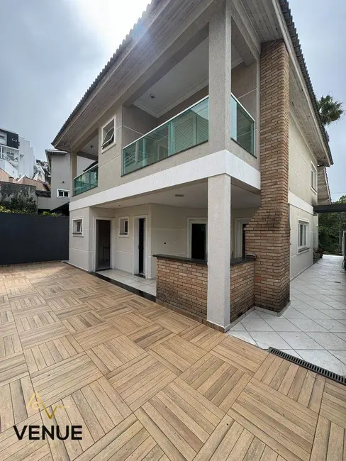Foto 4 de Casa de Condomínio com 3 quartos à venda, 300m2 em Perová, Aruja - SP