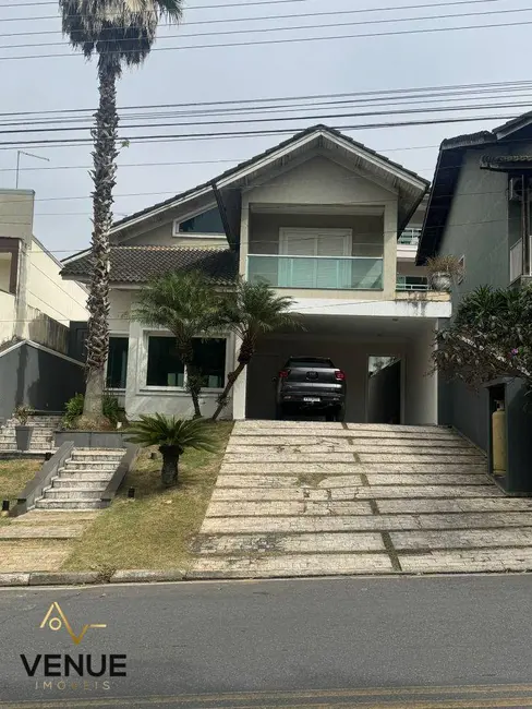 Foto 2 de Casa de Condomínio com 3 quartos à venda, 300m2 em Perová, Aruja - SP