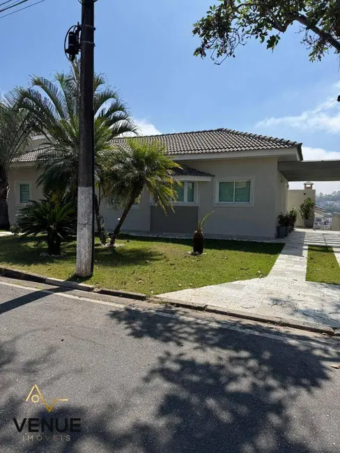 Foto 4 de Casa de Condomínio com 3 quartos para alugar, 607m2 em Perová, Aruja - SP