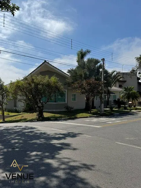 Foto 5 de Casa de Condomínio com 3 quartos para alugar, 607m2 em Perová, Aruja - SP